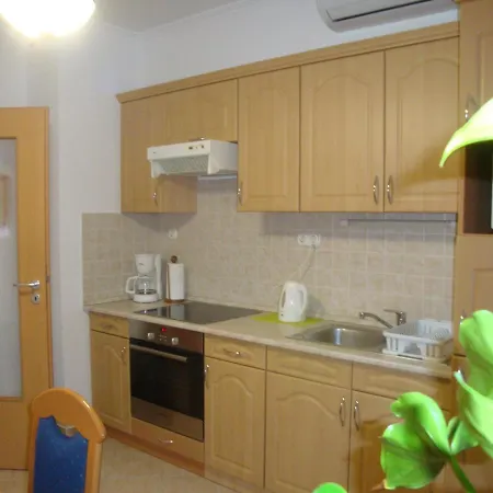 Апартаменты Holiv Хевиз